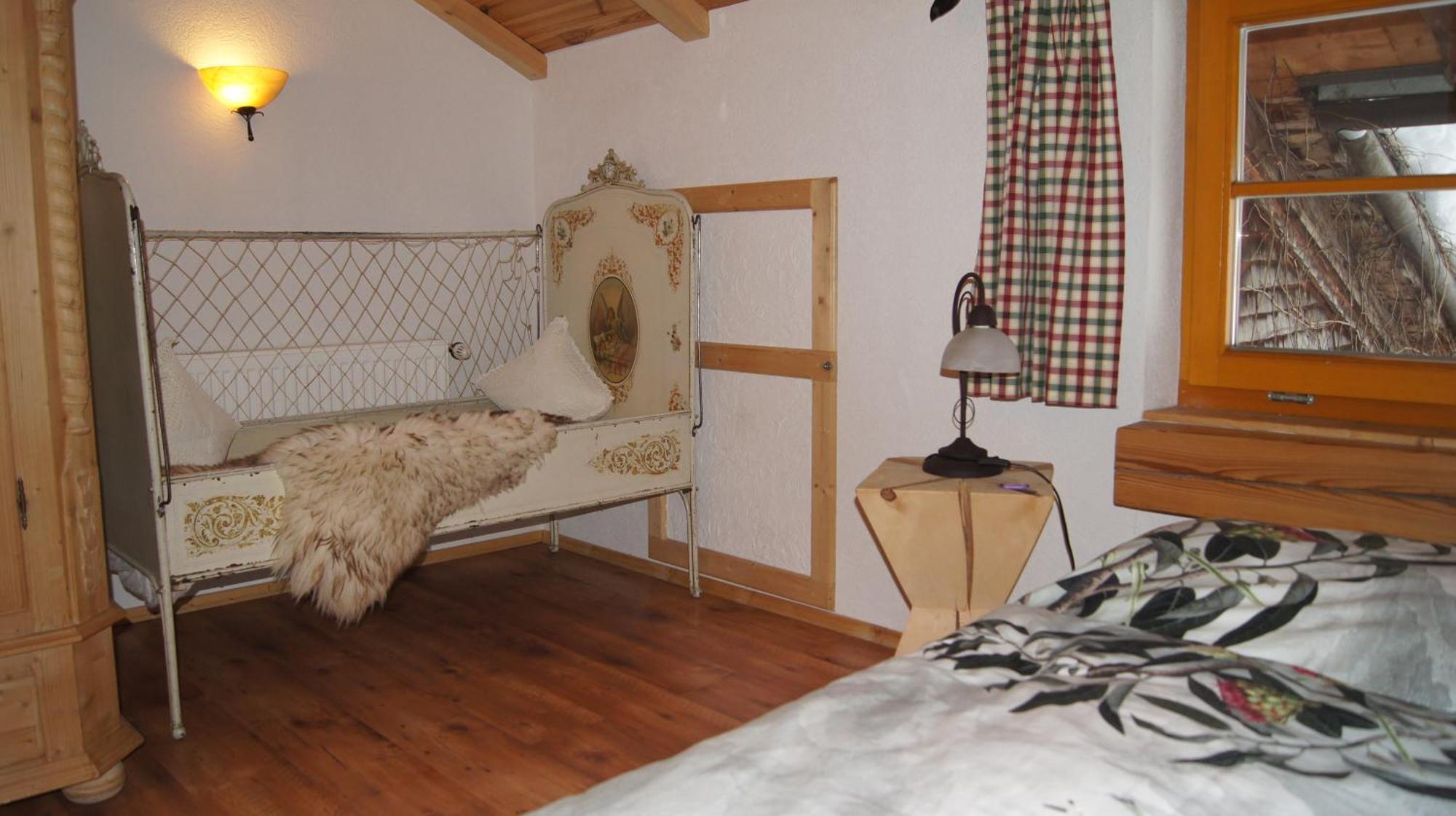 Haus Aelpele Lägenhet Klosterle am Arlberg Rum bild