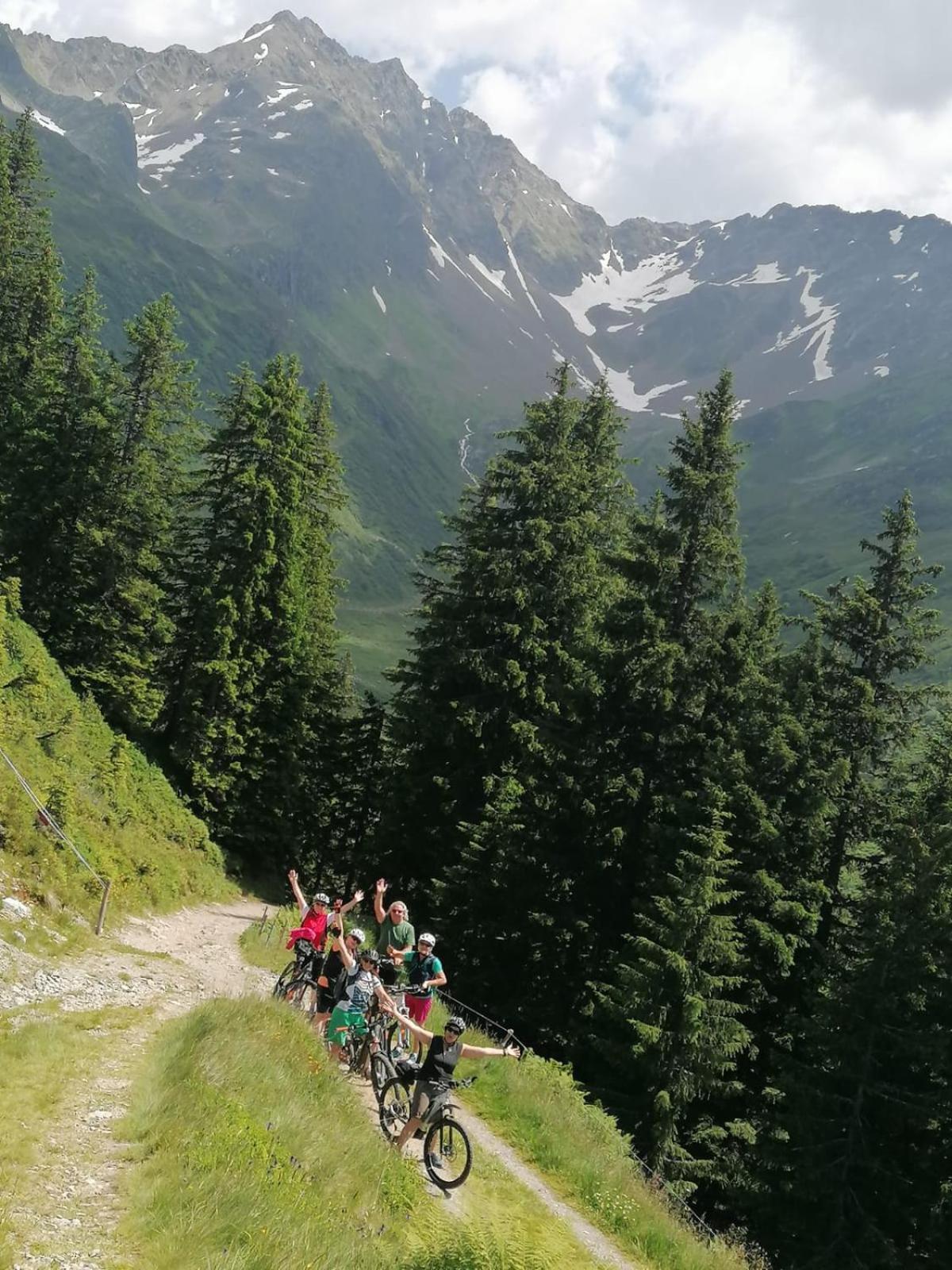 Haus Aelpele Lägenhet Klosterle am Arlberg Exteriör bild